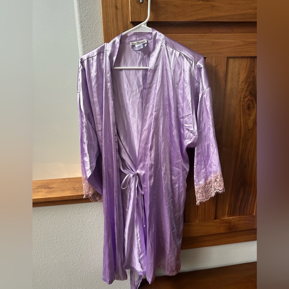 Linea Donatella Lilac Lace Trim Robe